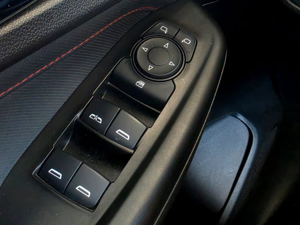 Used 2023 Chevrolet TrailBlazer RS w/ Convenience Package AWD/4WD image 19
