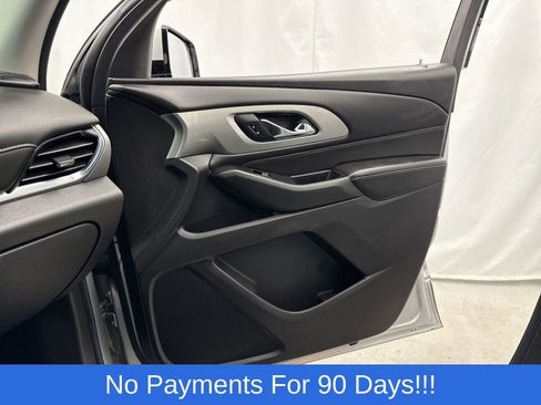 Used 2018 Chevrolet Traverse LT image 22