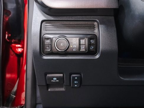 Used 2025 Ford F250 Platinum w/ FX4 Off-Road Package image 22