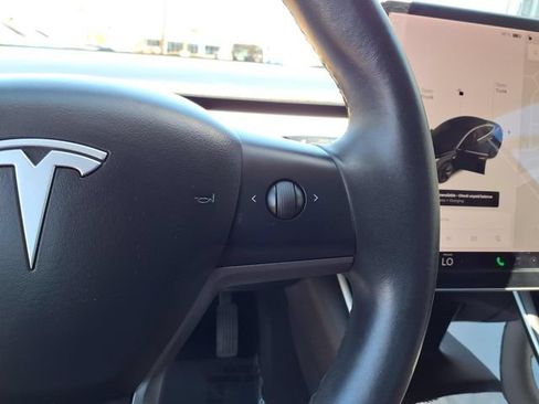 Used 2018 Tesla Model 3 Long Range RWD image 13