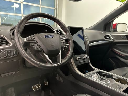 Used 2022 Ford Edge ST-Line image 10