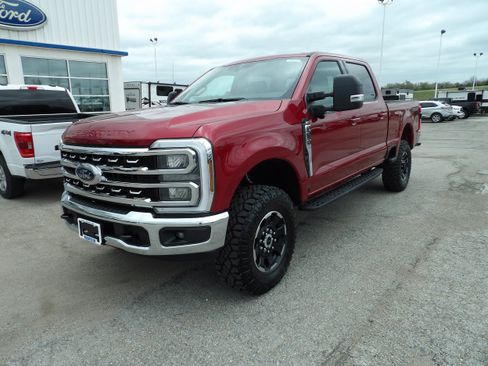 New 2026 Ford F250 XLT w/ XLT Premium Package AWD/4WD image 2