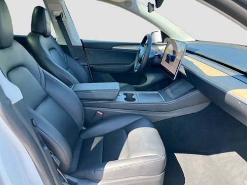 Used 2023 Tesla Model Y Long Range AWD/4WD image 27