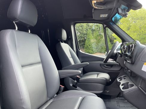 New 2025 Mercedes-Benz Sprinter 2500 image 44