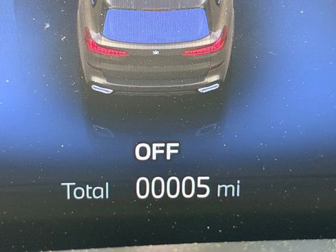 New 2026 BMW X5 sDrive40i image 17