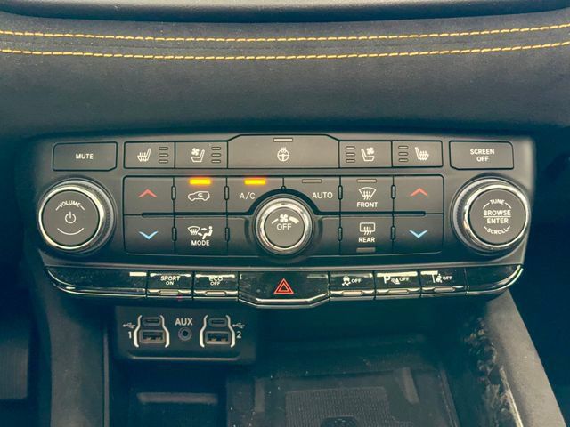Used 2023 Dodge Durango R/T w/ Hemi Orange Plus Package AWD/4WD image 25