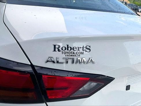 Used 2022 Nissan Altima 2.5 S FWD image 23