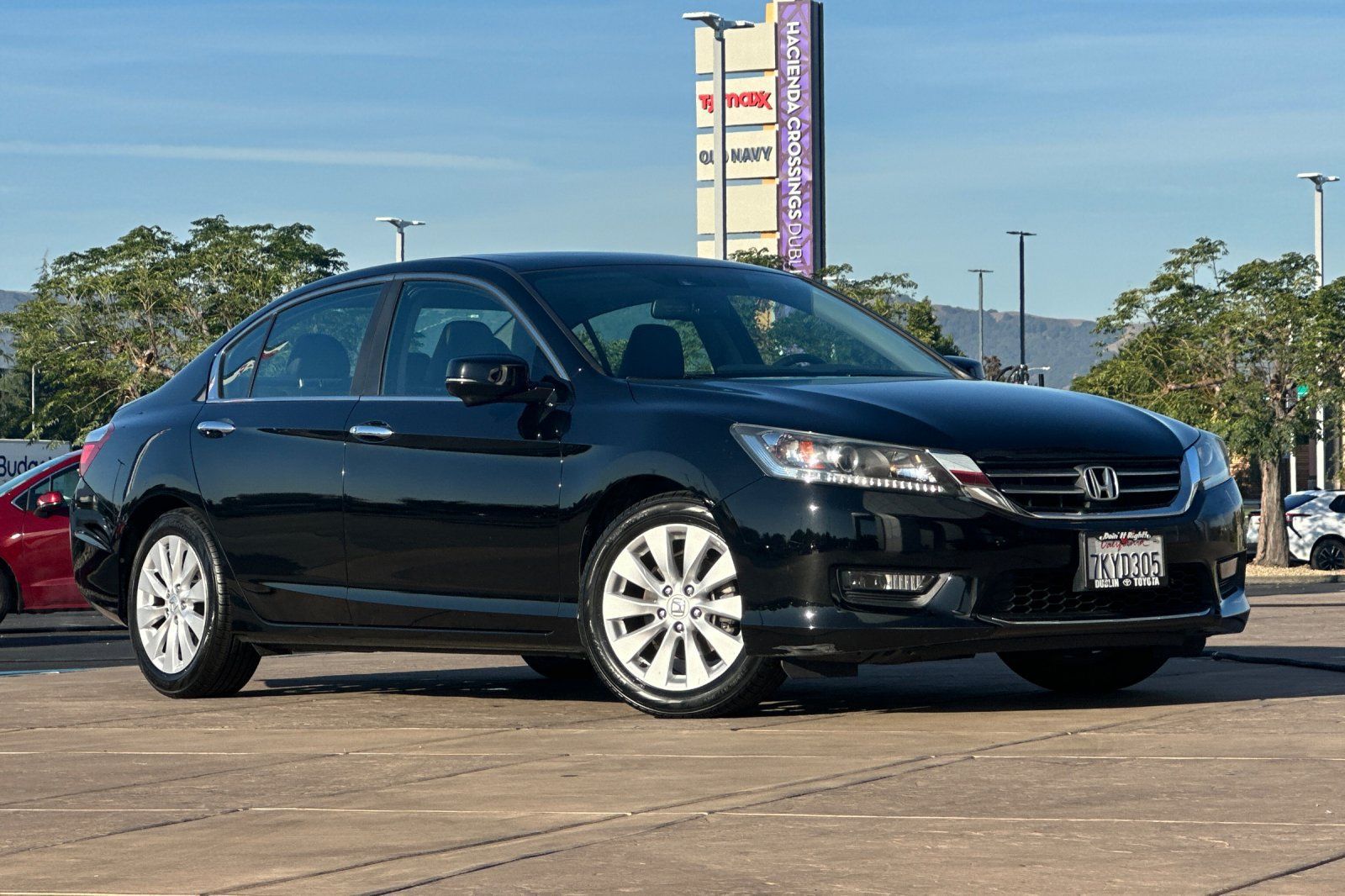 Used 2015 Honda Accord EX-L image 2