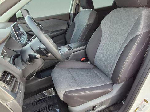Certified 2023 Nissan Rogue SV FWD image 20