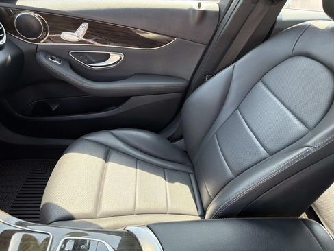 Used 2019 Mercedes-Benz C 300 Sedan image 16