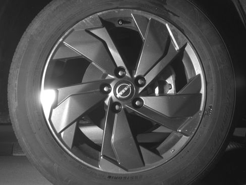 Used 2025 Nissan Rogue SV FWD image 13