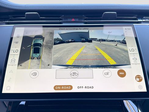 Certified 2025 Land Rover Range Rover Sport Dynamic SE AWD/4WD image 33
