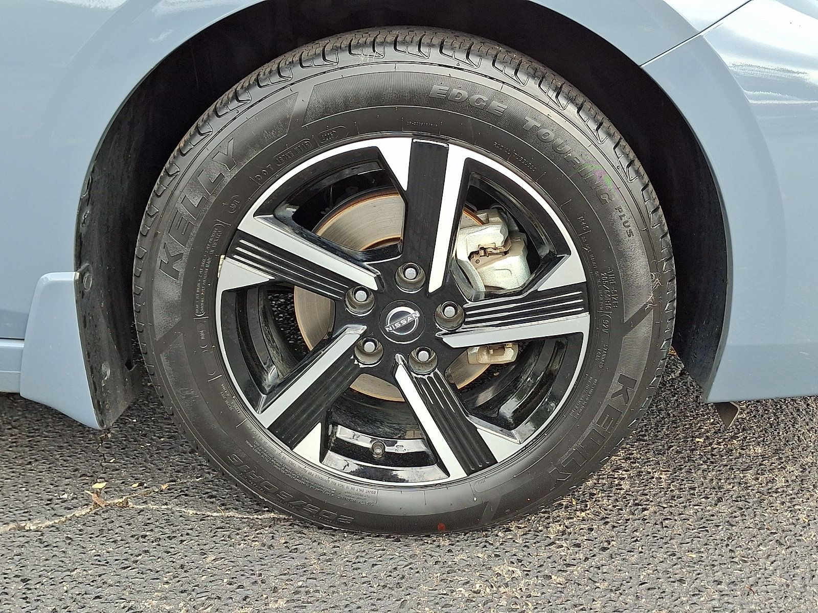 Used 2025 Nissan Sentra SV FWD image 8
