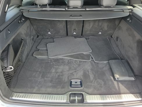 Used 2018 Mercedes-Benz GLC 300 image 7