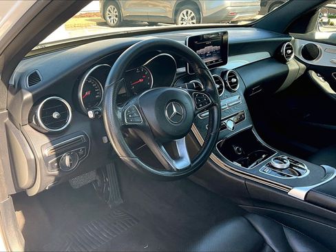 Used 2018 Mercedes-Benz C 300 4MATIC Sedan image 13