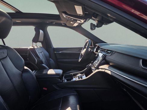 Used 2022 Jeep Grand Cherokee L Overland w/ Advanced Protech Group III image 25