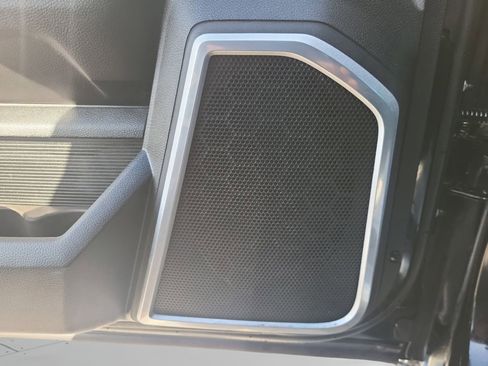 Used 2020 RAM 2500 Laramie w/ Night Edition image 25