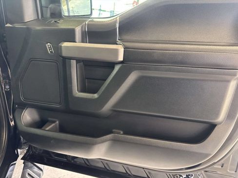 Used 2019 Ford F150 XLT w/ Equipment Group 302A Luxury AWD/4WD image 17
