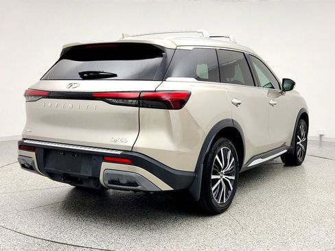 Used 2023 INFINITI QX60 Sensory w/ Vision Package AWD/4WD image 5