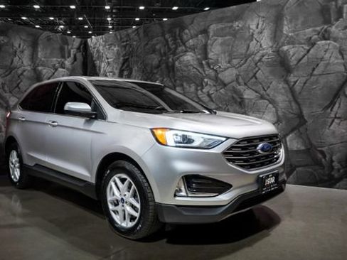 Used 2021 Ford Edge SEL image 25