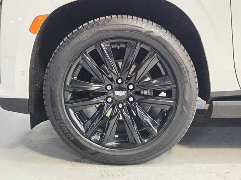 Used 2021 Cadillac Escalade Sport Platinum image 8