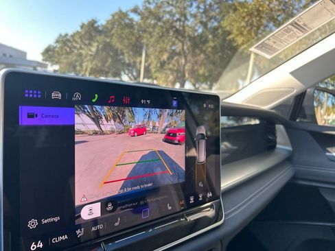 New 2026 Volkswagen Tiguan SE image 15