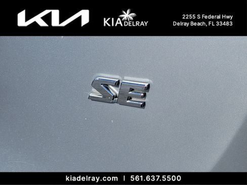 Used 2018 Toyota RAV4 SE w/ Power Extra Value Package image 8