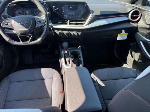 New 2026 Chevrolet Trax RS FWD image 7