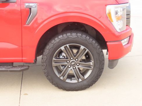 Used 2022 Ford F150 XLT w/ Equipment Group 302A High AWD/4WD image 9