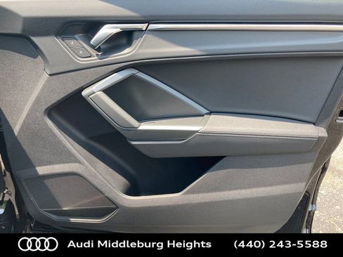 Certified 2025 Audi Q3 2.0T Premium w/ Convenience Package image 25