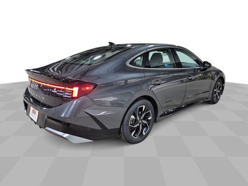 Used 2025 Hyundai Sonata SEL image 9