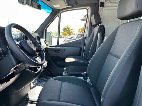 New 2026 Mercedes-Benz Sprinter 2500 image 16