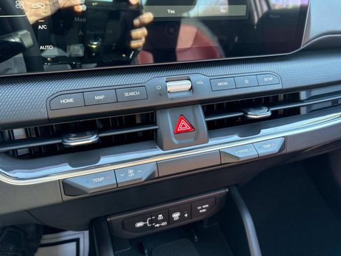 New 2025 Kia K4 GT-Line w/ GT-Line Premium Package image 28