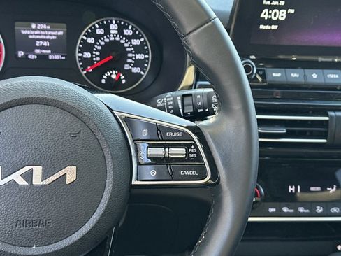 Used 2023 Kia Seltos EX image 30