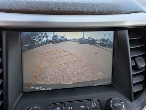 Used 2019 GMC Acadia SLT image 20