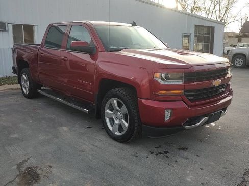 Used 2018 Chevrolet Silverado 1500 LT w/ All Star Edition image 2