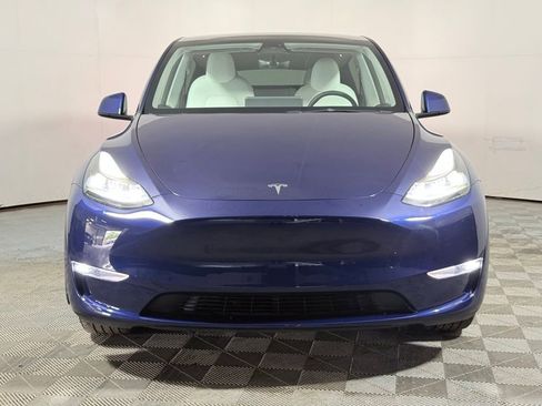 Used 2023 Tesla Model Y AWD image 11