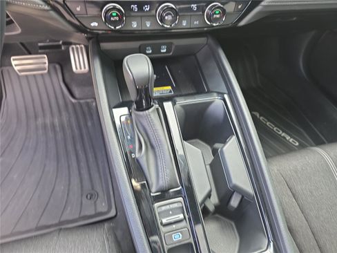 Used 2025 Honda Accord Sport image 22