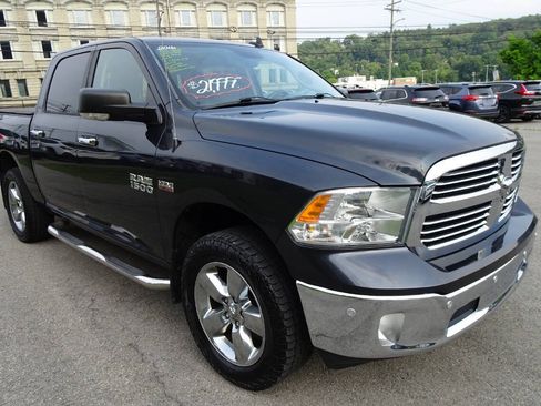 Used 2016 RAM 1500 Big Horn AWD/4WD image 4