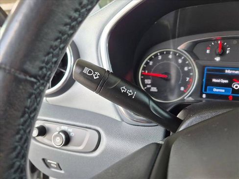 Used 2019 Chevrolet Blazer LT FWD image 25
