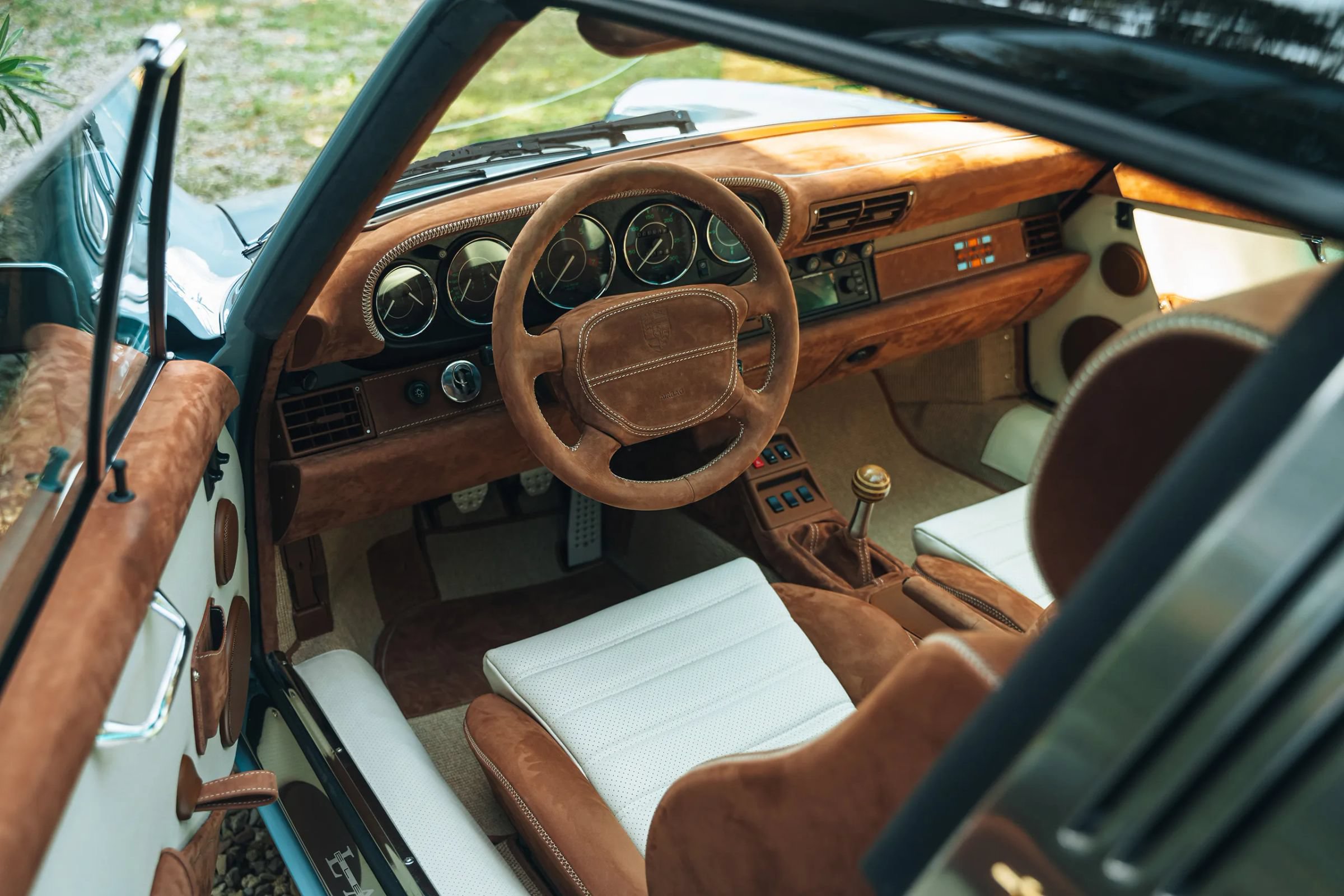 Used 1995 Porsche 911 Cabriolet image 57