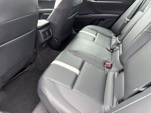 Used 2025 Toyota Camry SE FWD image 26