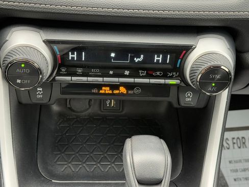 Used 2024 Toyota RAV4 XLE image 17