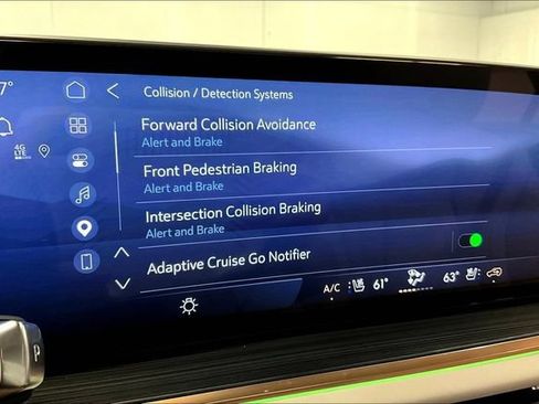 Used 2024 Buick Envision Avenir AWD/4WD image 37