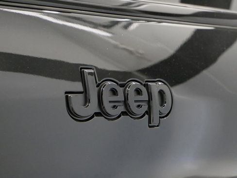 New 2025 Jeep Grand Cherokee L Altitude AWD/4WD image 17