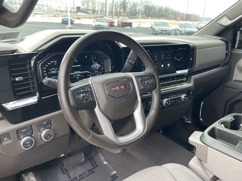 Used 2023 GMC Sierra 1500 SLE image 14