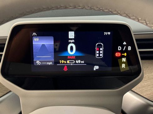 New 2025 Volkswagen ID. Buzz 1st Edition image 24