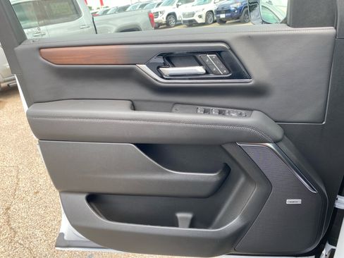 New 2026 GMC Yukon XL Denali w/ Denali Reserve Package AWD/4WD image 30