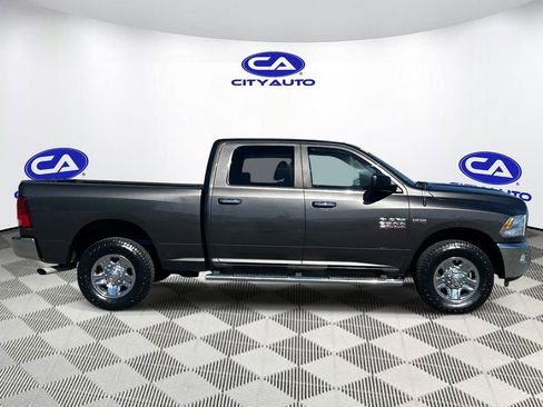 Used 2017 RAM 2500 SLT RWD image 2