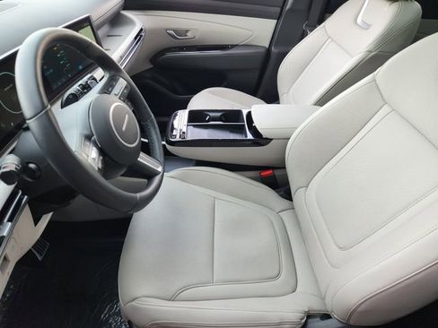 Certified 2025 Hyundai Tucson Limited image 9